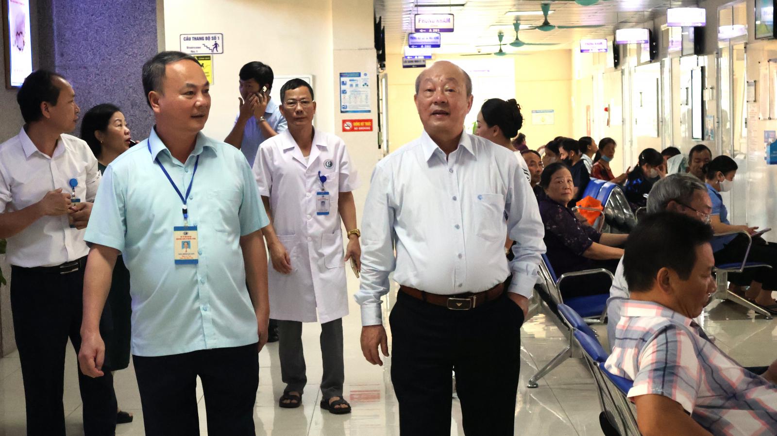 CỤC QUẢN LÝ KHÁM, CHỮA BỆNH - BỘ Y TẾ ĐẾN LÀM VIỆC TẠI BỆNH VIỆN Y DƯỢC CỔ TRUYỀN VÀ PHỤC HỒI CHỨC NĂNG TỈNH PHÚ THỌ