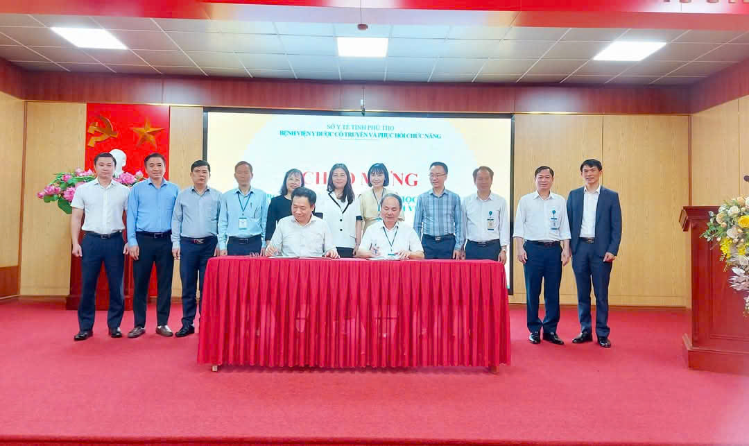 CHÀO MỪNG ĐOÀN CÁN BỘ SỞ Y TẾ TỈNH PHÚ THỌ VÀ HỌC VIỆN Y-DƯỢC HỌC CỔ TRUYỀN VIỆT NAM ĐẾN THĂM VÀ LÀM VIỆC TẠI  BỆNH VIỆN Y DƯỢC CỔ TRUYỀN VÀ PHỤC HỒI CHỨC NĂNG TỈNH PHÚ THỌ.